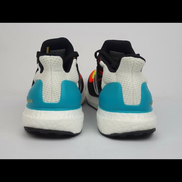 Brand new in Box ~ Adidas  Ultraboost DNA Womens 8 - Picture 5 of 8